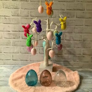 Cupcakes & Cashmere Home Cracked Glass Eggs